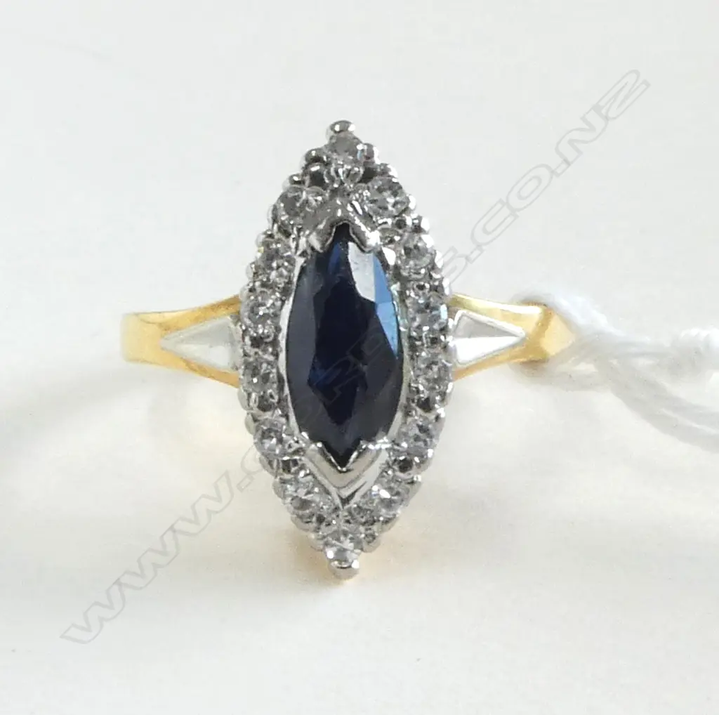 18ct GOLD MARQUISE SAPPHIRE & DIAMOND RING 5gms SIZE N Image 1++