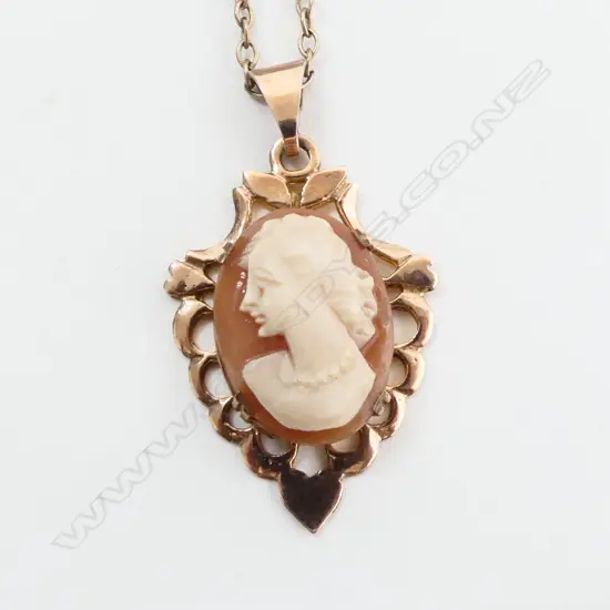 9CT CAMEO PENDANT NECKLACE, 4.2grms