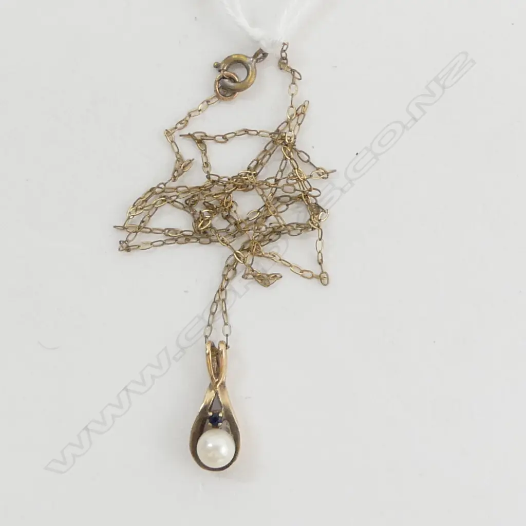 9CT PEARL PENDANT NECKLACE, 1.7grms Image 1++