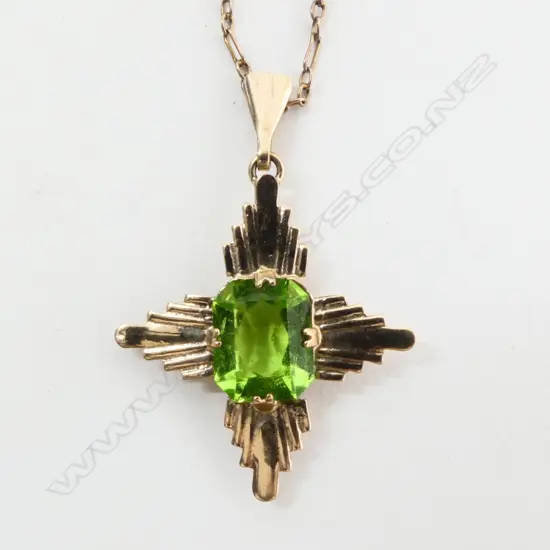 9CT PENDANT NECKLACE, 3.6grms