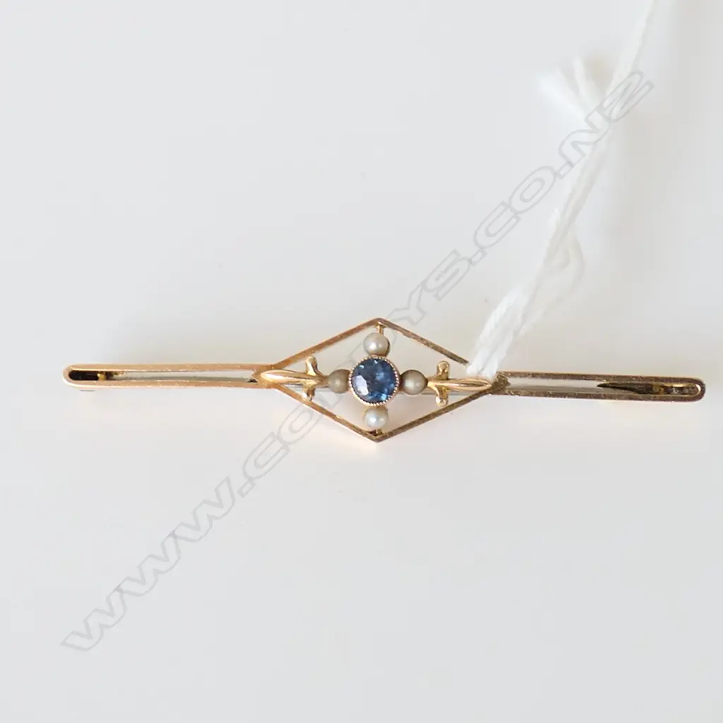 EDWARDIAN 15ct YELLOW GOLD blue stone & pearl bar brooch 2.9gms Image 1++