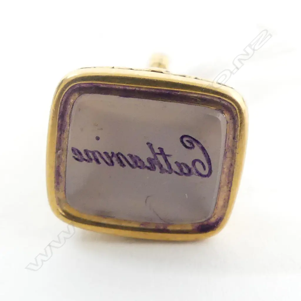 19thC 18ct or higher GOLD FOB SEAL mounted with butterfly 4.28gms  Image 1++