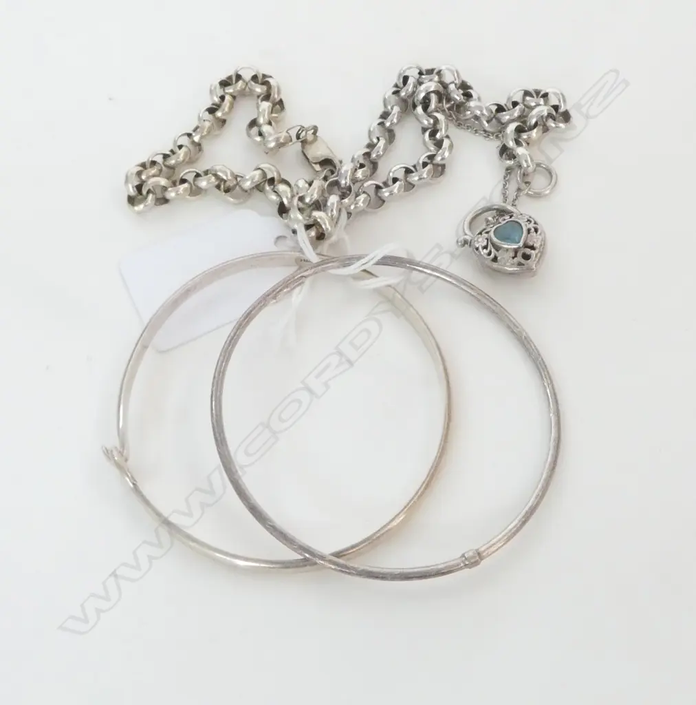 2 SILVER BRACELETS & 2 SILVER BANGLES Image 1++