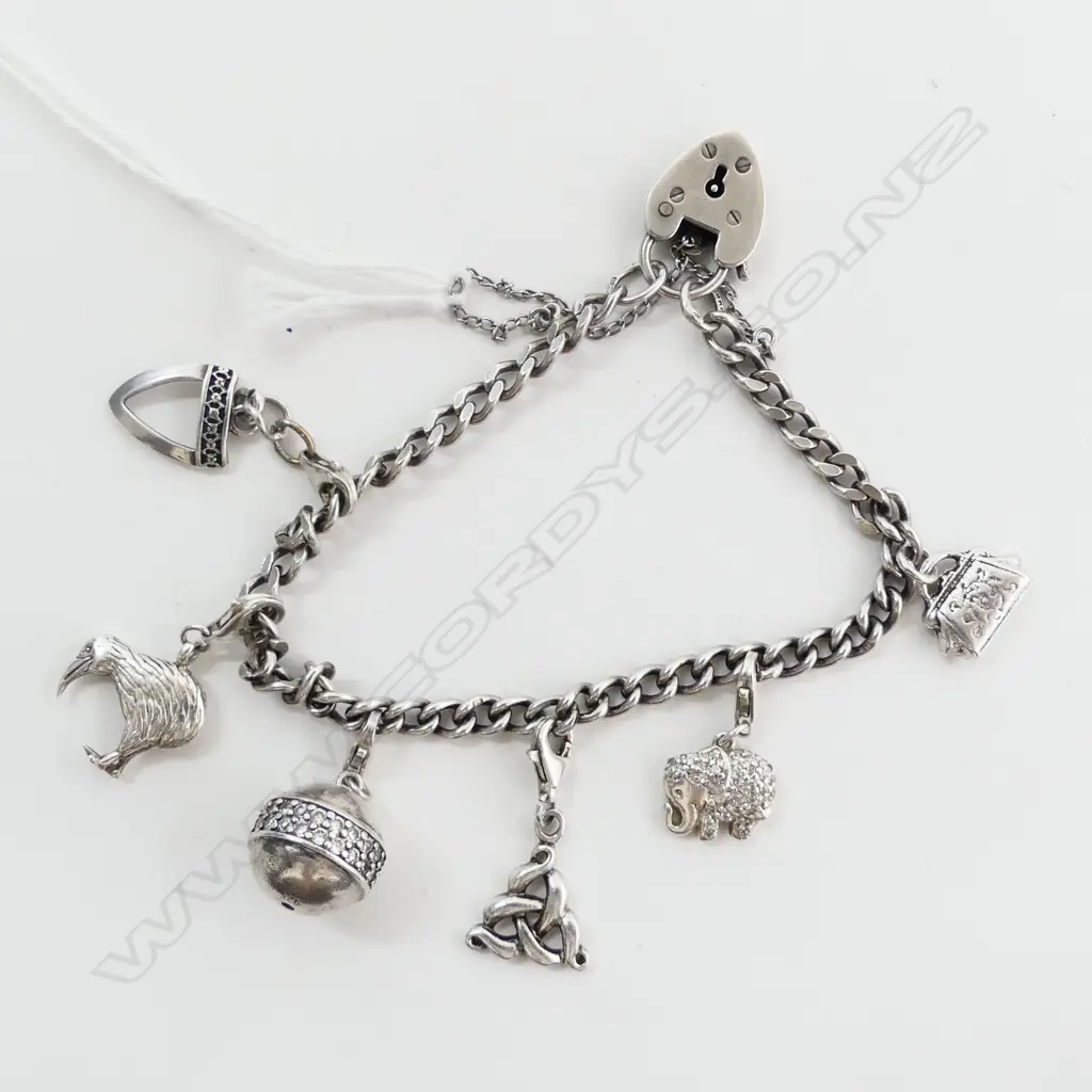 STG SILVER CHARM BRACELET, 24.5gms Image 1++