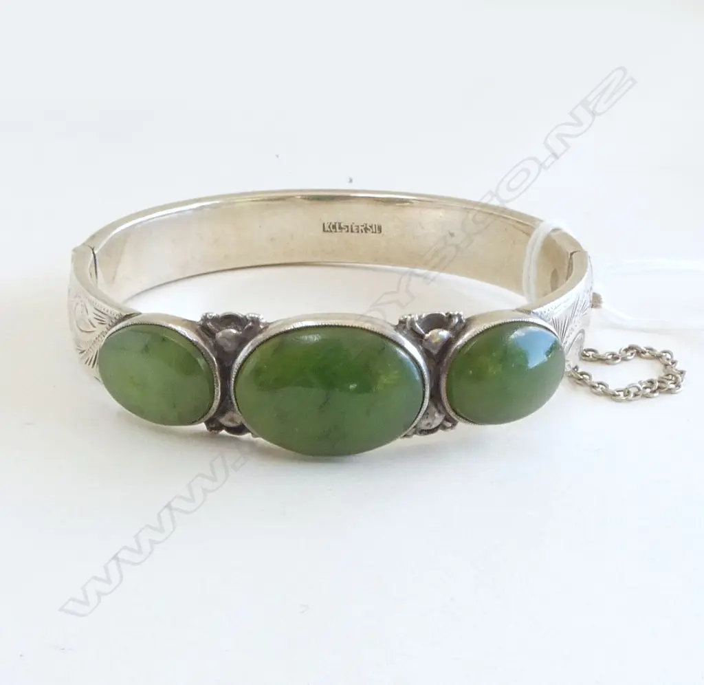 'KCL' SILVER & POUNAMU HINGED BANGLE. Three cabochon panels stylised floral highlights  Image 1++