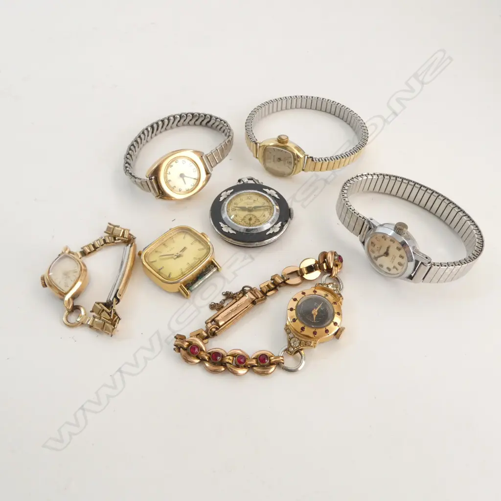 7 VINTAGE WATCHES Image 1++