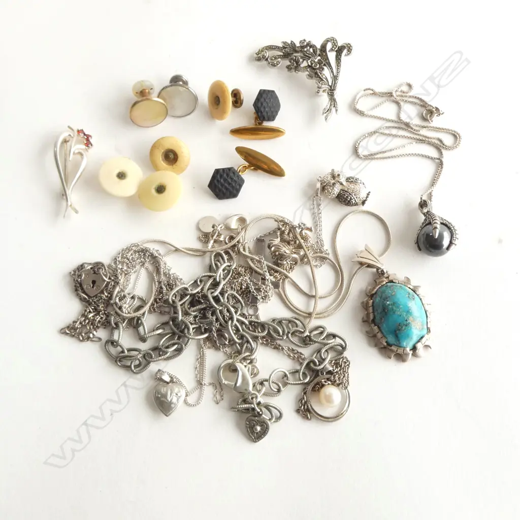 8 SILVER NECKLACES + BRACELET & 2 BROOCHES + STUDS Image 1++