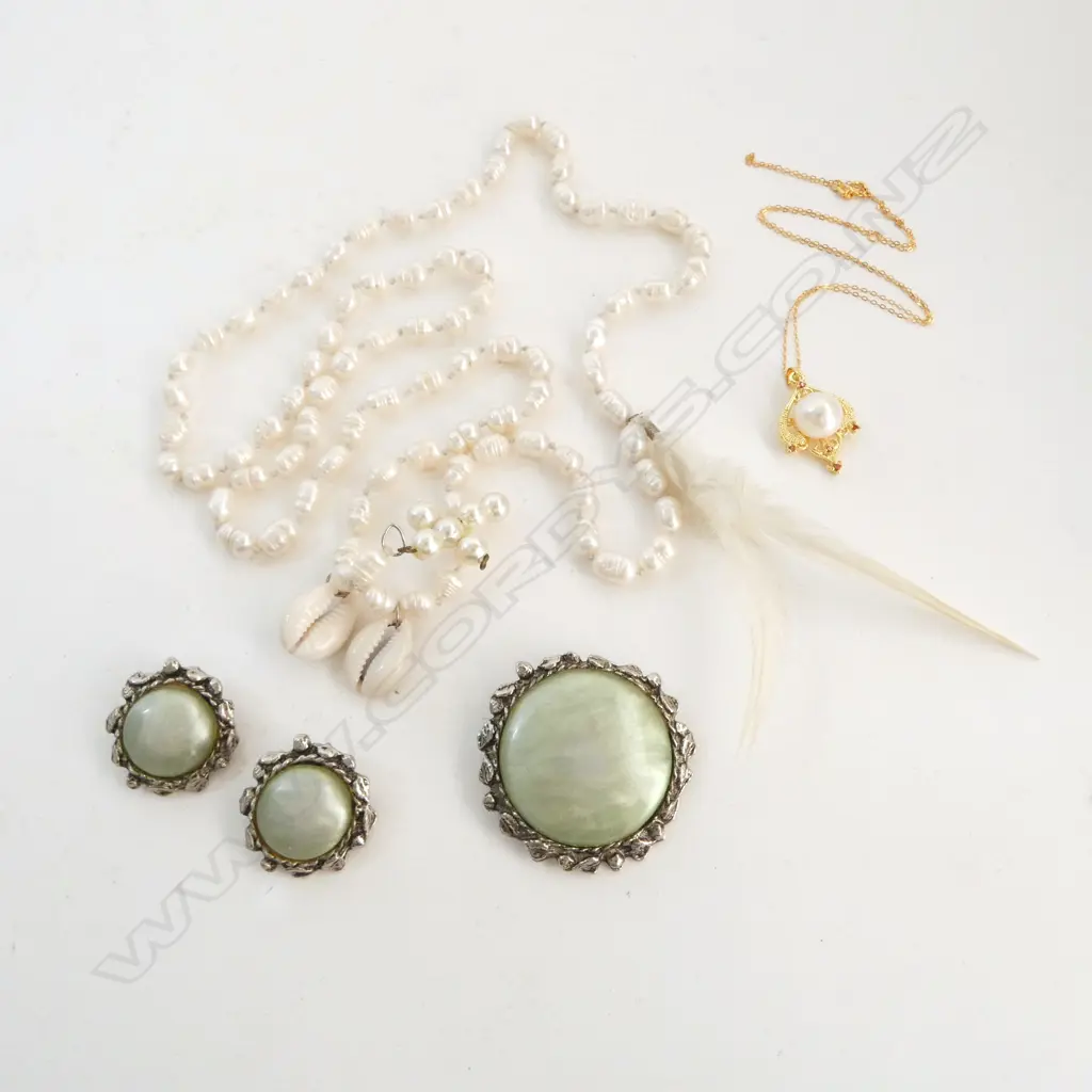 2 NECKLACES; PEARL & SILVER GILT, BROOCH & EARRINGS Image 1++
