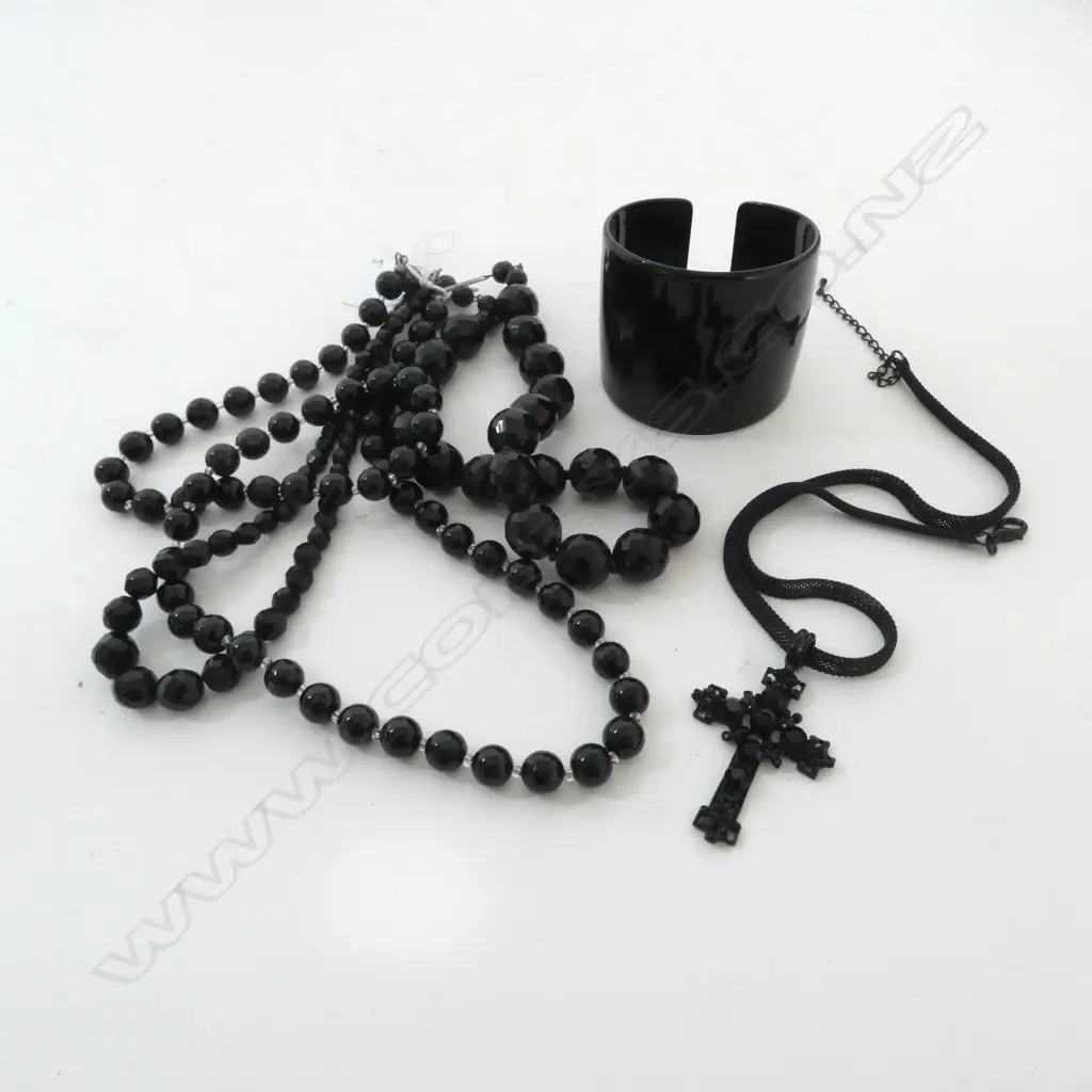 PARIS MODE BLACK CUFF & 3 FRENCH JET NECKLACES w. BLACK ROSS Image 1++