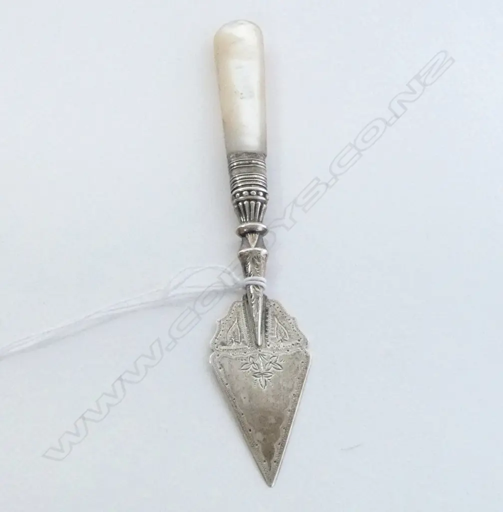 Victorian Birmingham 1876 SILVER & MOP CHEESE WEDGE/SLICE L.160mm Image 1++