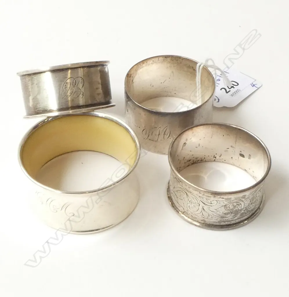 4 S/SILVER NAPKIN RINGS TOTAL WIEGHT 81G Image 1++