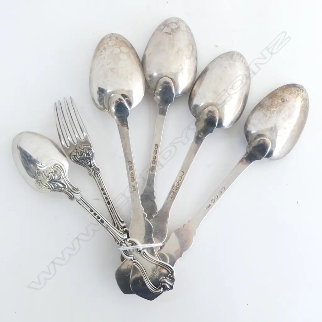 6  VICTORIAN SILVER MATCHING PATTERN CUTLERY ITEMS: 4 TABLE SPOONS L1857 ETC 434gms Image 1++