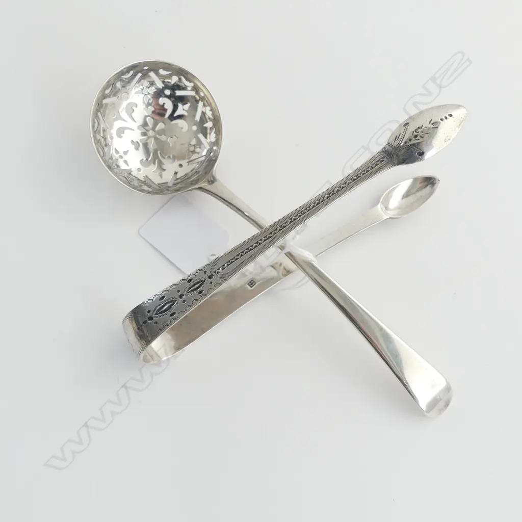 STG SILVER TONGS + SIFTING SPOON, 83grms Image 1++