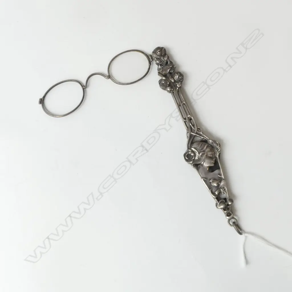 SILVER ART NOUVEAU LORGNETTE woman & roses. 1 lens absent Image 1++