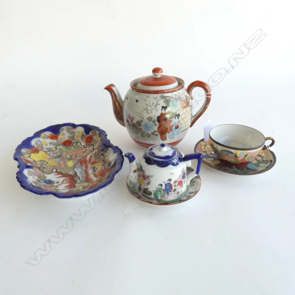COLLECTION 5PC JAPANESE VINTAGE CHINA 2 TEAPOTS 1CHIP 2 DISHES 1 C/S Image 1++
