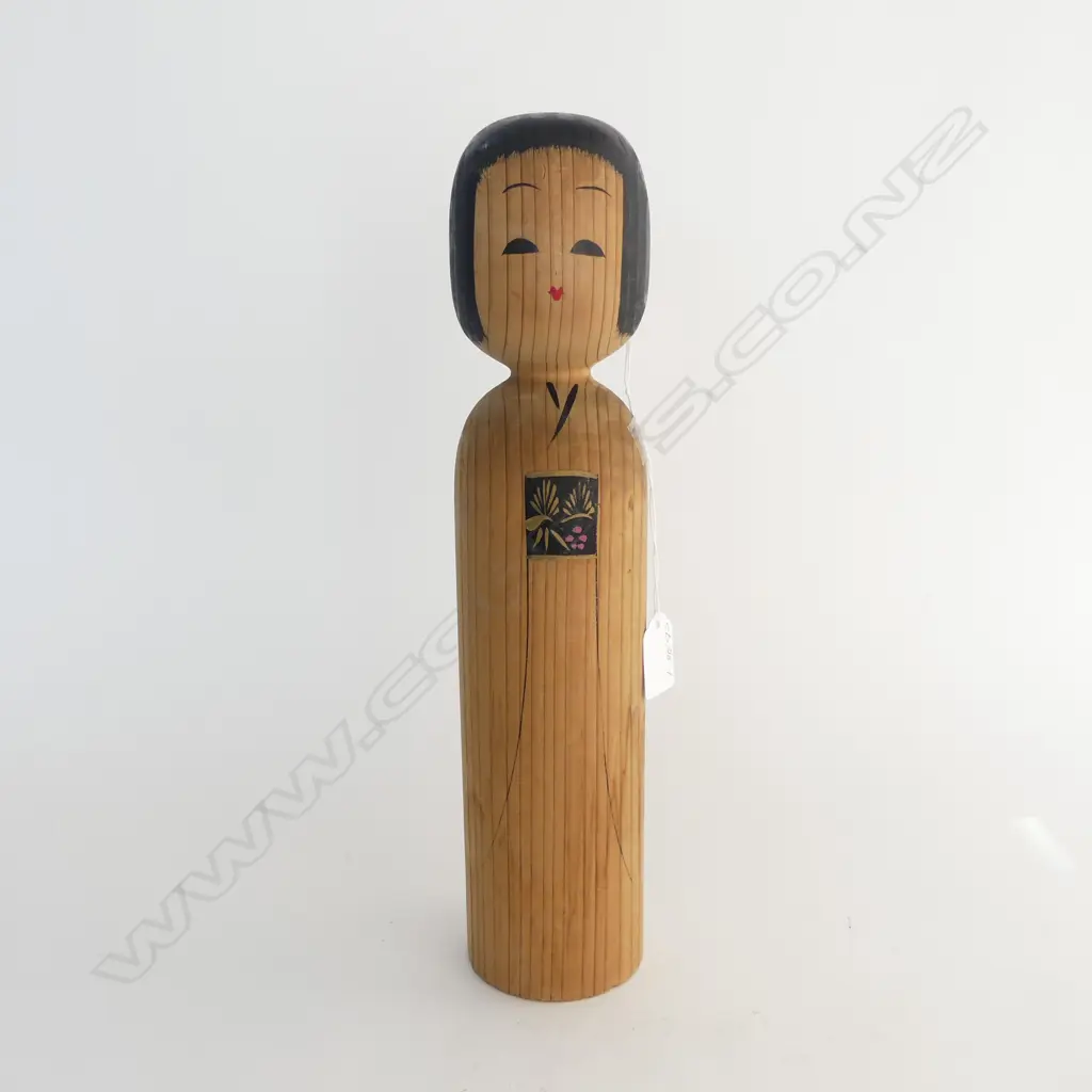 VINTAGE 1960s JAPANESE WOODEN KOKESHI DOLL, SIGNED ON BACK H.360mm Image 1++
