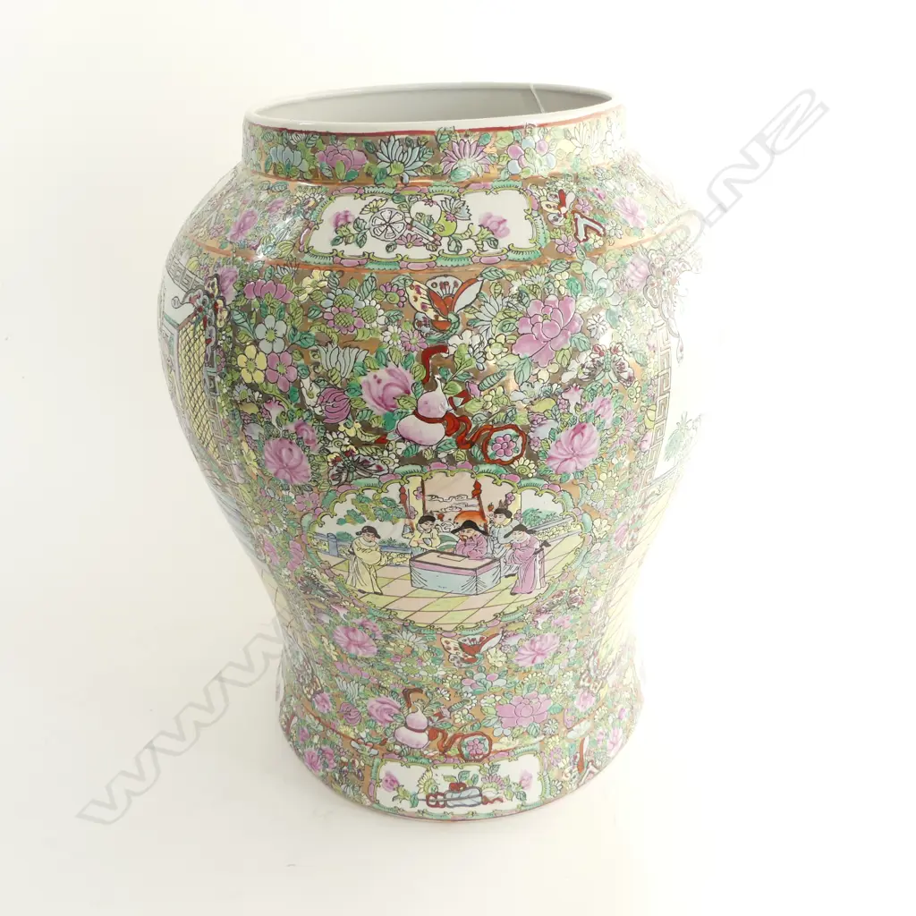 LGE CHINESE FAMILLE ROSE BALUSTER URN VASE cracks. Gilded highlights. H.420mm Image 1++