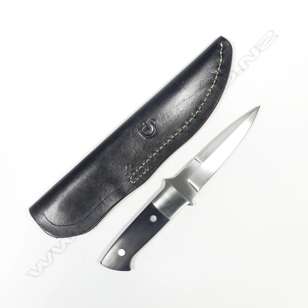 HANDCRAFTED CUSTOM REDDIEX WOOD HANDLED FINISHING KNIFE. LEATHER SHEATH. L.220mm Image 1++