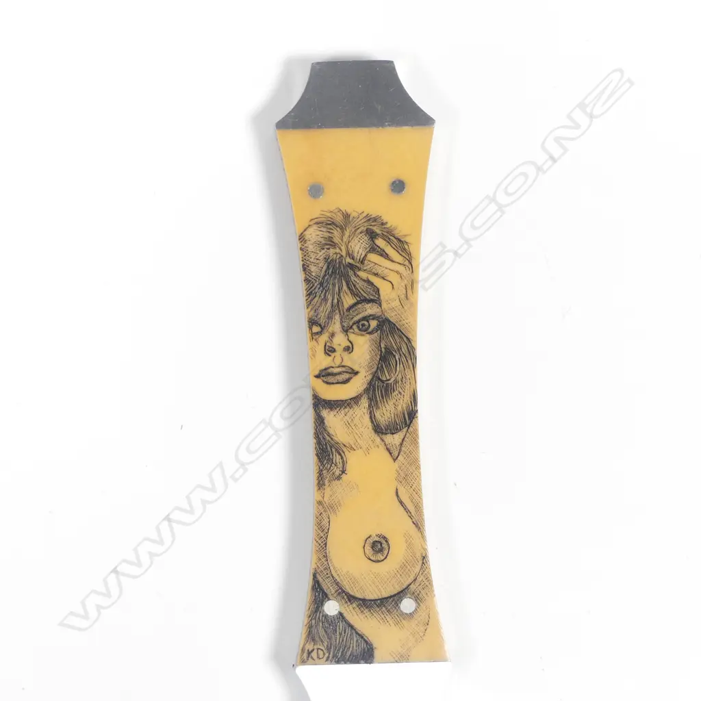 CUSTOM REDDIEX DAGGER KNIFE; NAKED WOMAN SCRIMSHAW & DECORATIVE TANG. L.240mm Image 1++