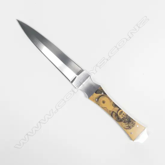 CUSTOM REDDIEX DAGGER KNIFE; NAKED WOMAN SCRIMSHAW & DECORATIVE TANG. L.240mm