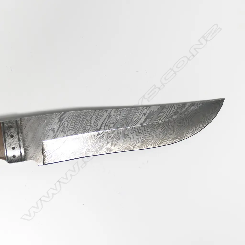 CUSTOM DAMASCUS STEEL BOWIE KNIFE. WOOD HANDLE. L.280mm (now w leather scabbard) Image 1++