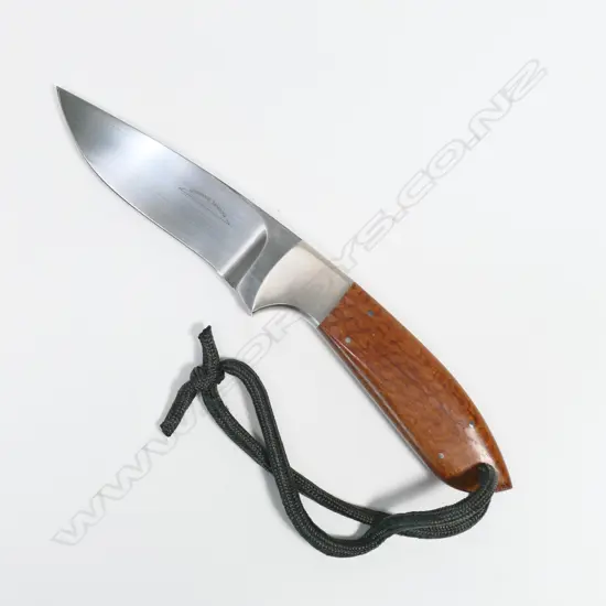 CUSTOM NORMAN E. SANDOW HUNTING KNIFE. WOOD HANDLE. L.210mm