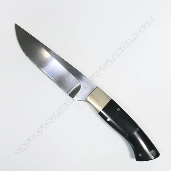 CUSTOM BRENT E.SANDOW HUNTING KNIFE. WOOD HANDLE. L.240mm