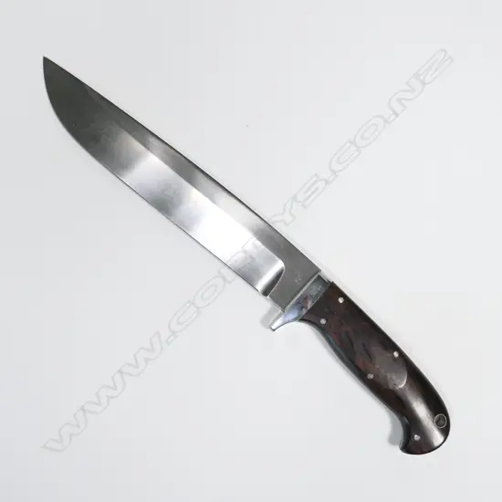 CUSTOM BRENT E.SANDOW HUNTING KNIFE. WOOD HANDLE. L.325mm