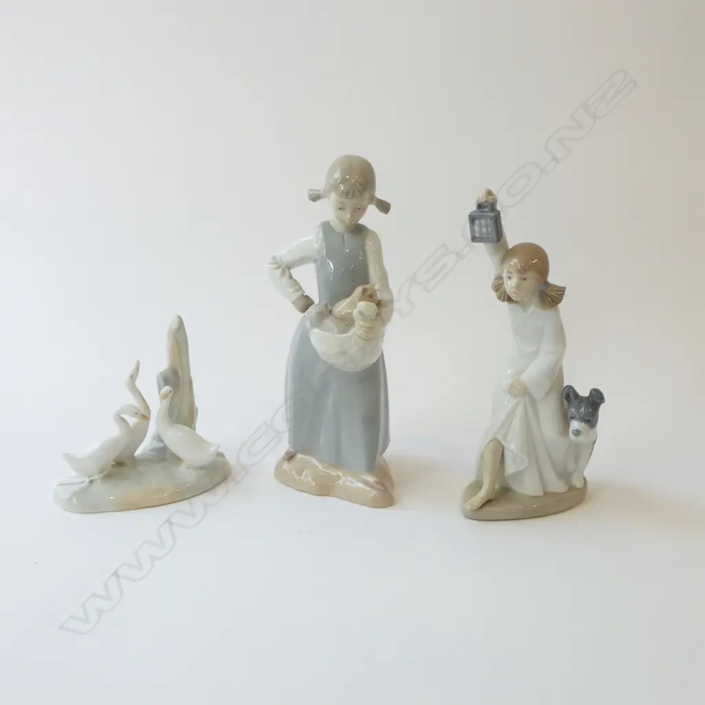 3 NAO FIGURINES; GIRL w. LANTERN, 3 GEESE, GIRL w. KITTENS H.225mm Image 1++