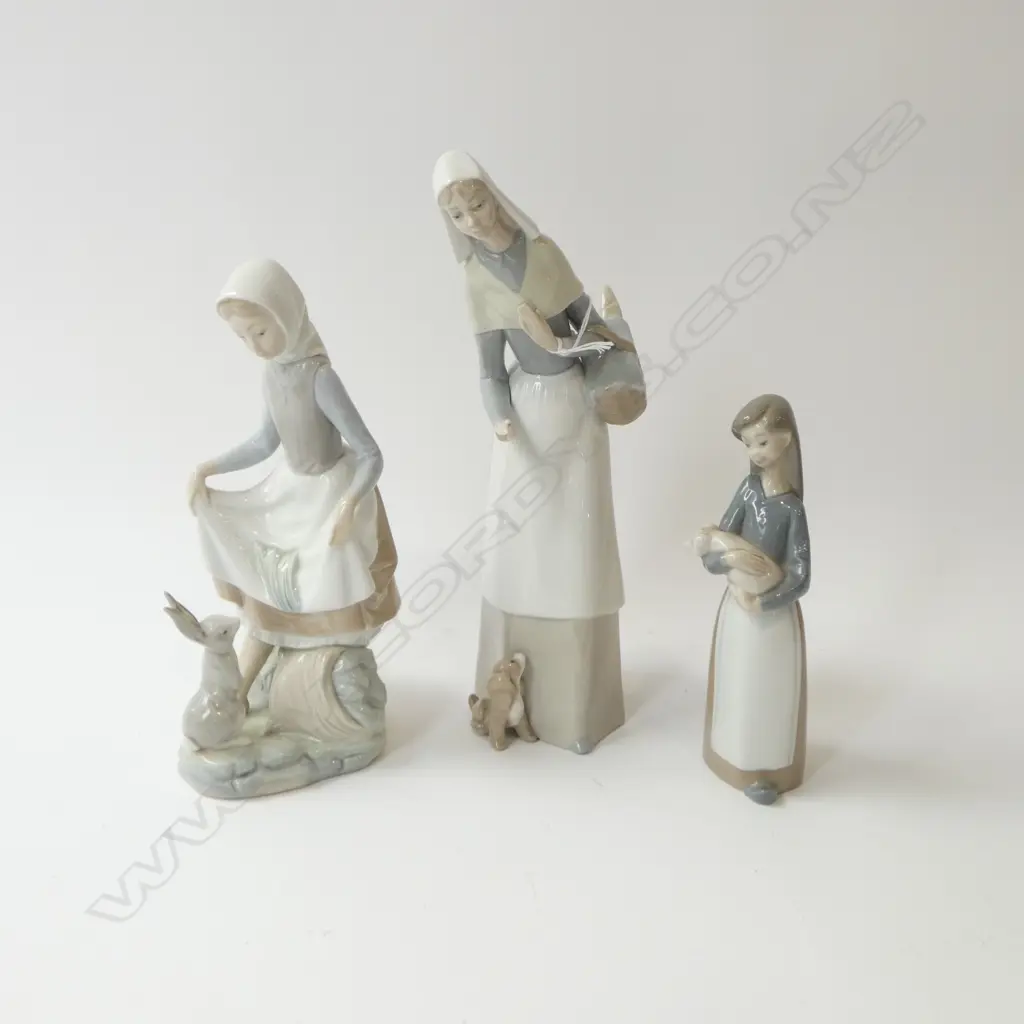 3 LLADRO; GIRL w. PIGLET, WOMAN w. BUNNY RABBIT, WOMAN w. BREAD BASKET H.270mm Image 1++