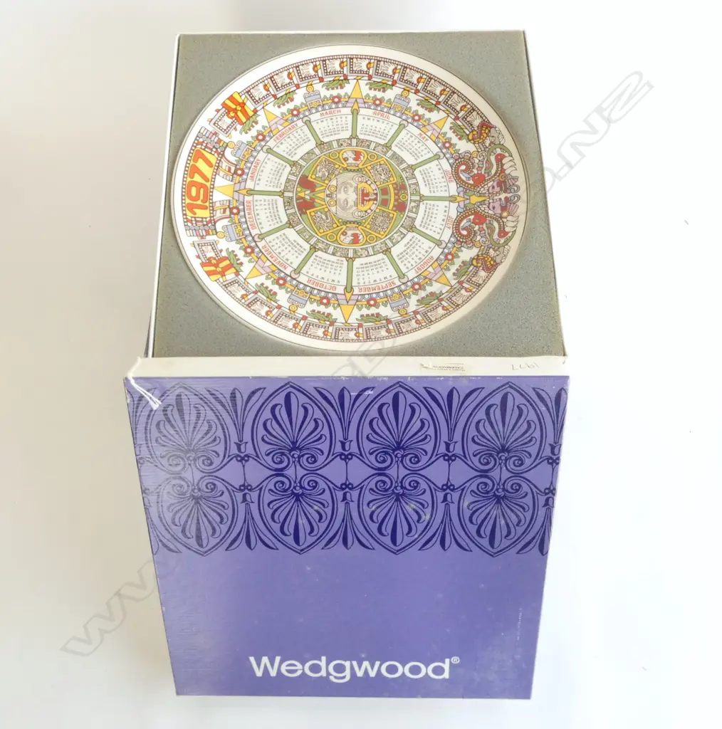 7 WEDGWOOD CALENDAR PLATES, 260mm dia, ALL BOXED Image 1++