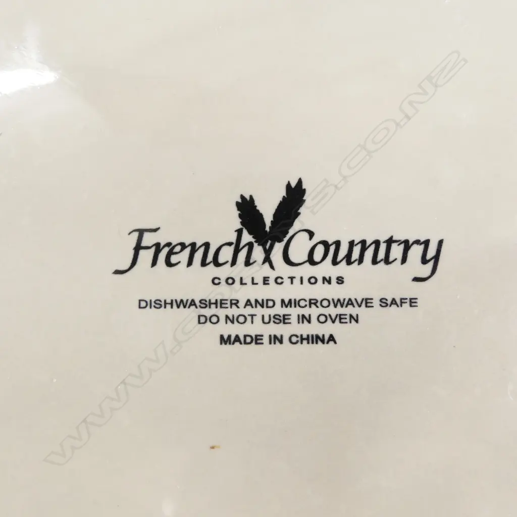 12 FRENCH COUNTRY COLLECTIONS DINNER PLATES 300mm dia minor chips Image 1++
