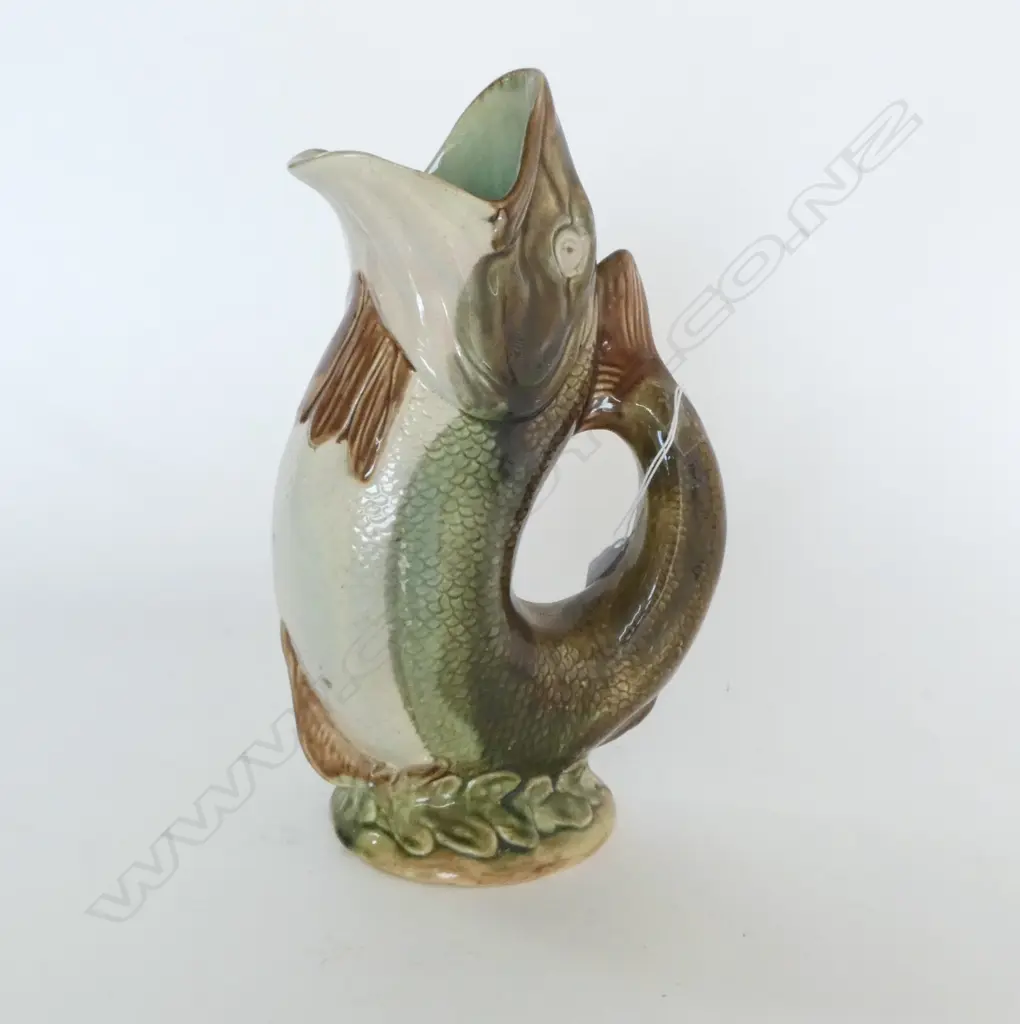 c1900 MAJOLICA FISH JUG H.270mm Image 1++