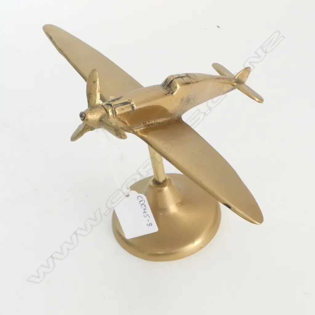 SOLID BRASS WWII AEROPLANE ON STAND H.130mm Image 1++