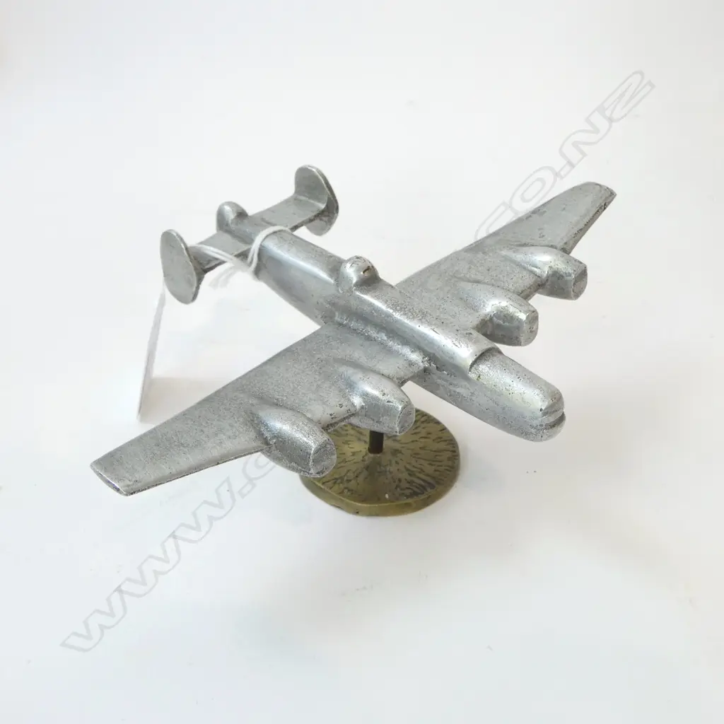 ALUMINUM WWII AEROPLANE ON BRASS STAND W.170mm Image 1++