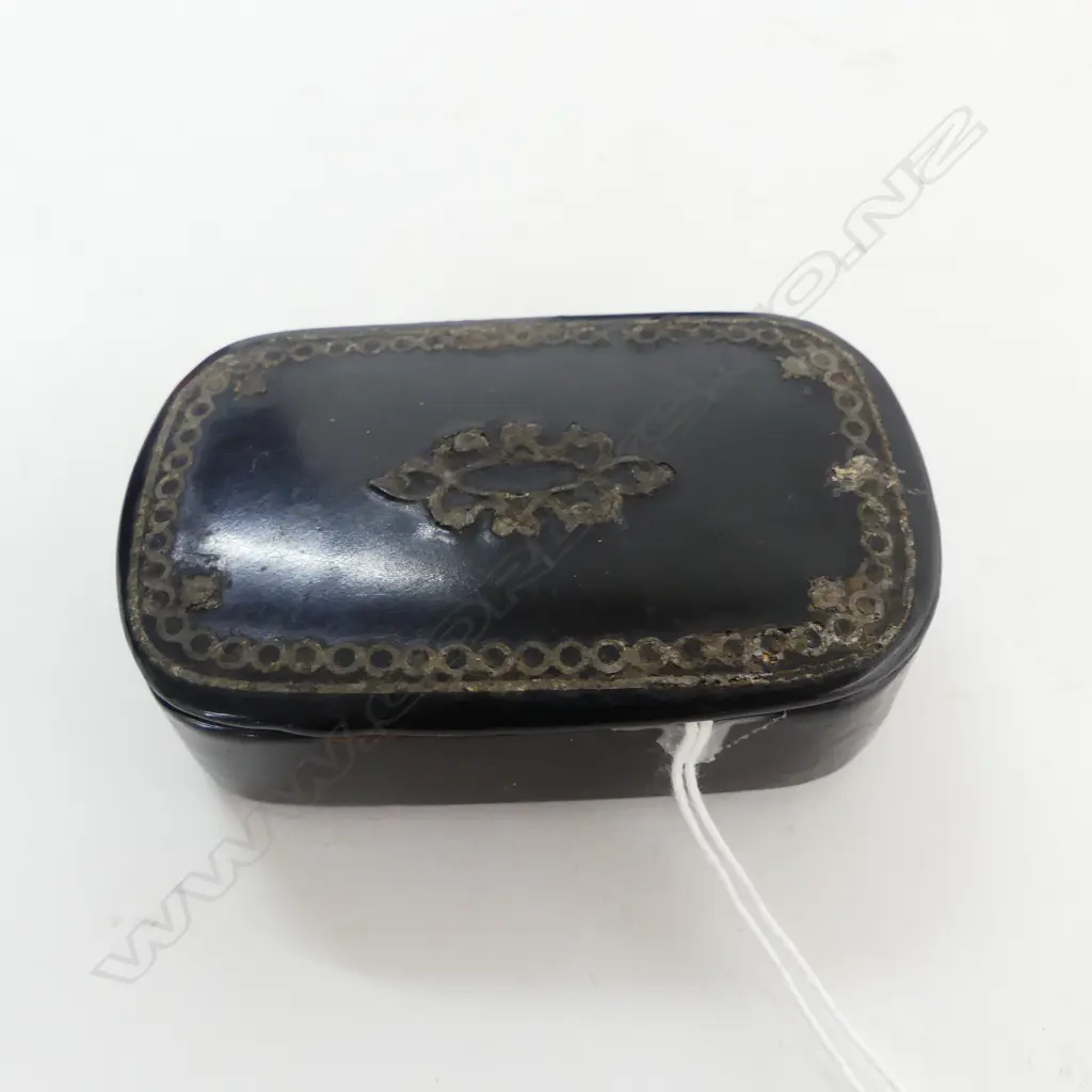GEORGE III BLACK LAQUER PAPIER MACHE SNUFF BOX Image 1++