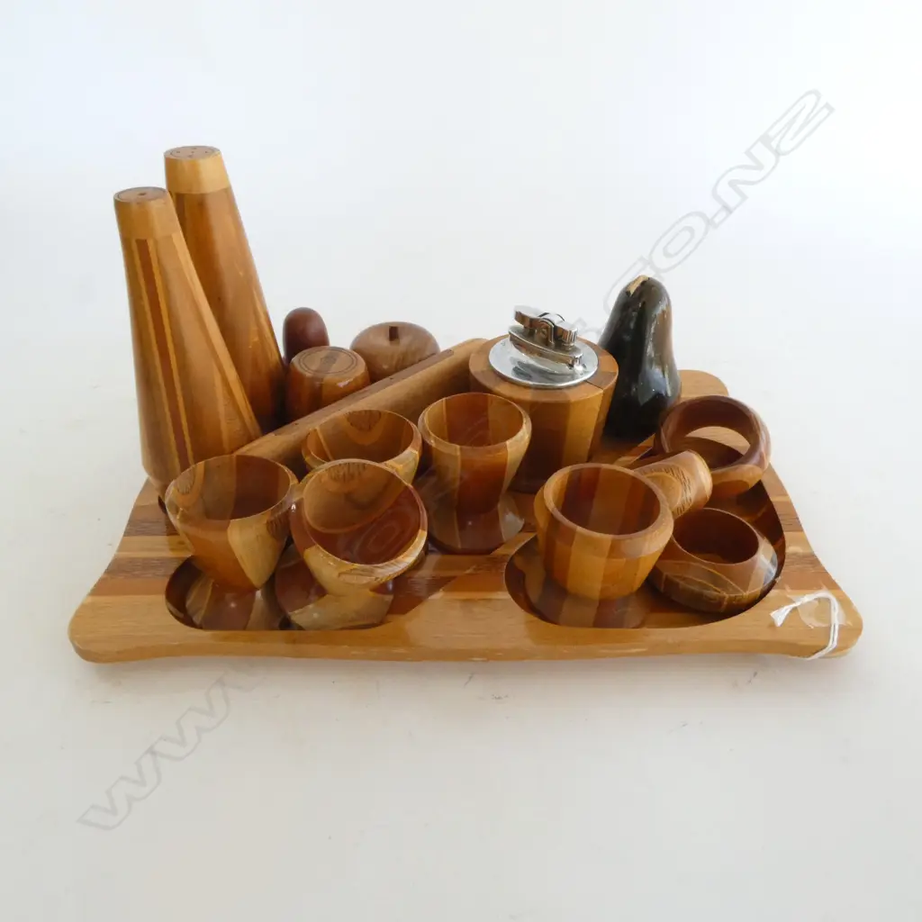 17PCS NZ NATIVE WOODS KIWIANA COLLECTION TRAY L300MM Image 1++