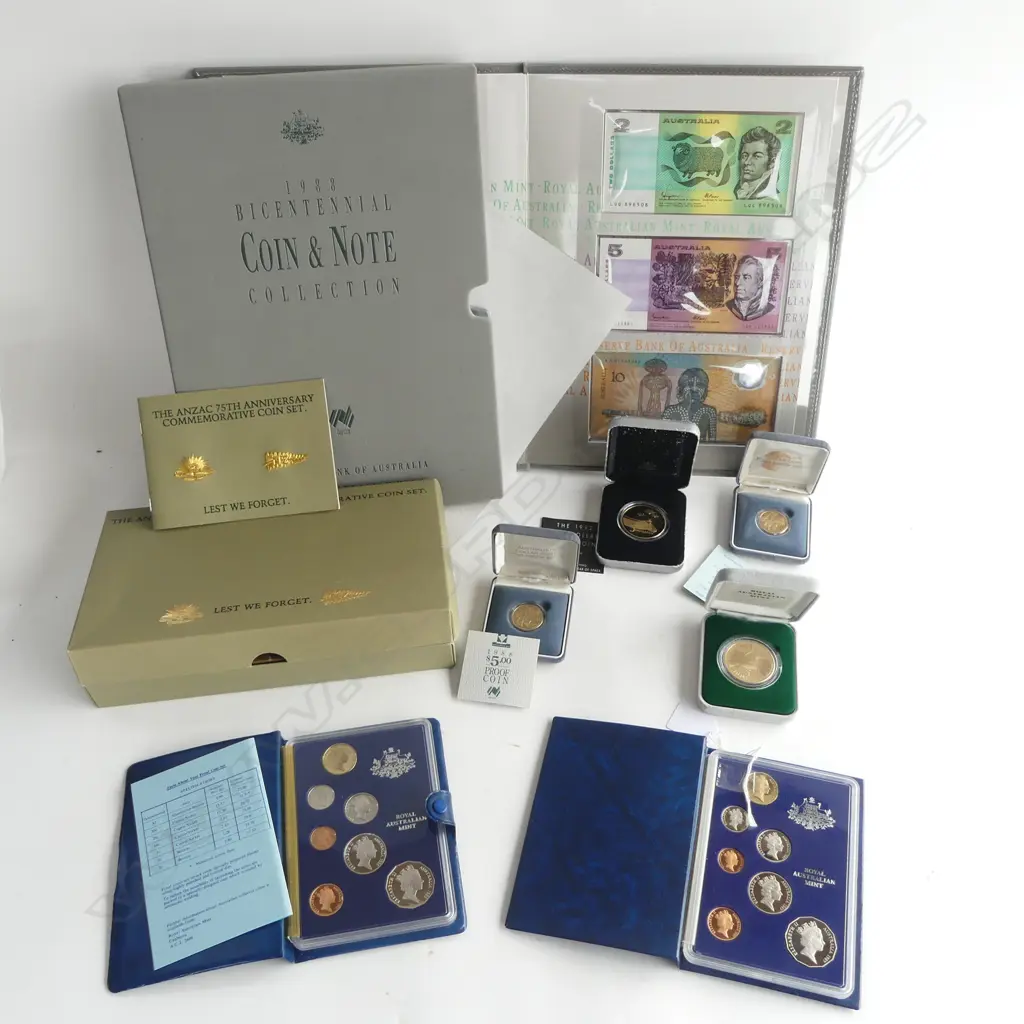 1988 BICENTENNIAL COIN & NOTE COLLECTION AUSTRALIA, ANZAC 75th COM. COIN SET 1990, 2 AUS. COIN PROFS & 4 OTHER AUS. Image 1++