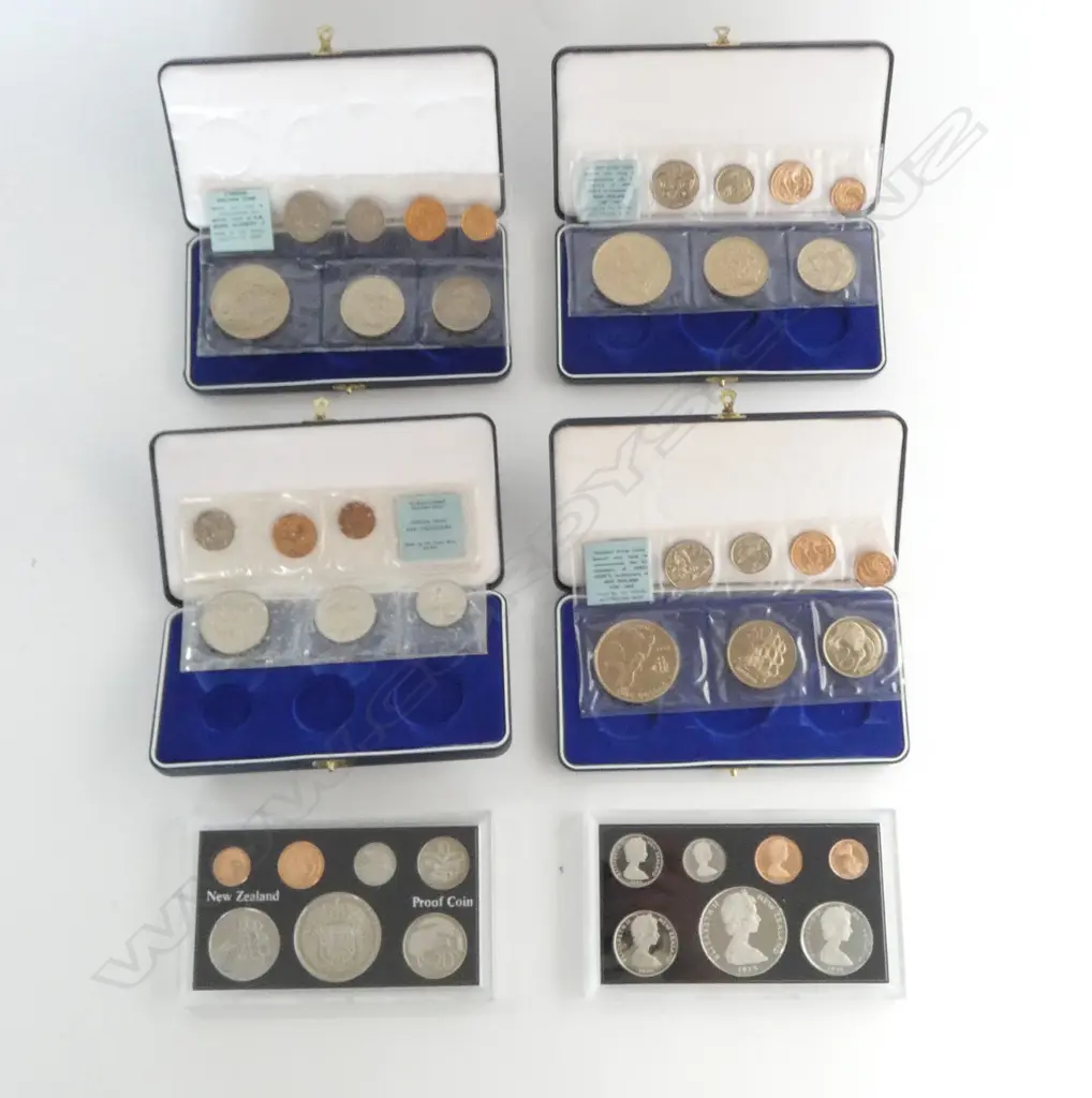 2 1969 NEW ZEALAND COOK COMMEMORATIVE COIN ISSUES, ROYAL VISIT 1970 & 3 OTHER CASE COIN ISSUES (6) Image 1++