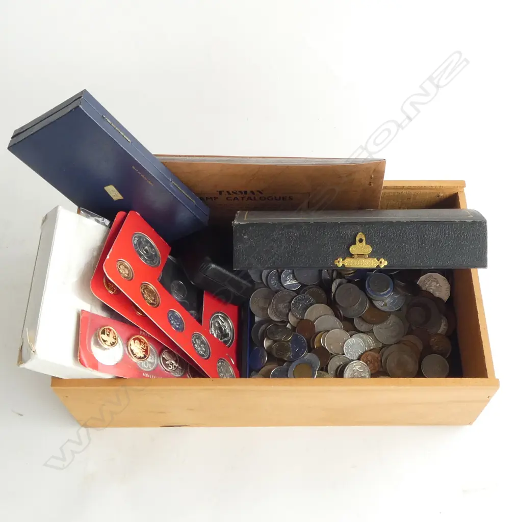 ASST. WORLD COINS; N.Z., AUSTRALIA, SOUTH AFRICA etc Image 1++