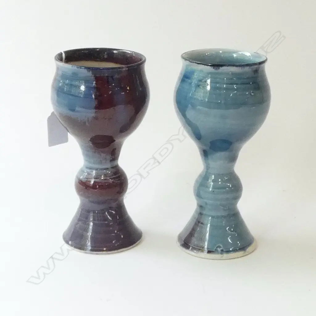 2 JENNIFER SHEARER N.Z. STUDIO POTTERY GOBLETS H.180mm Image 1++