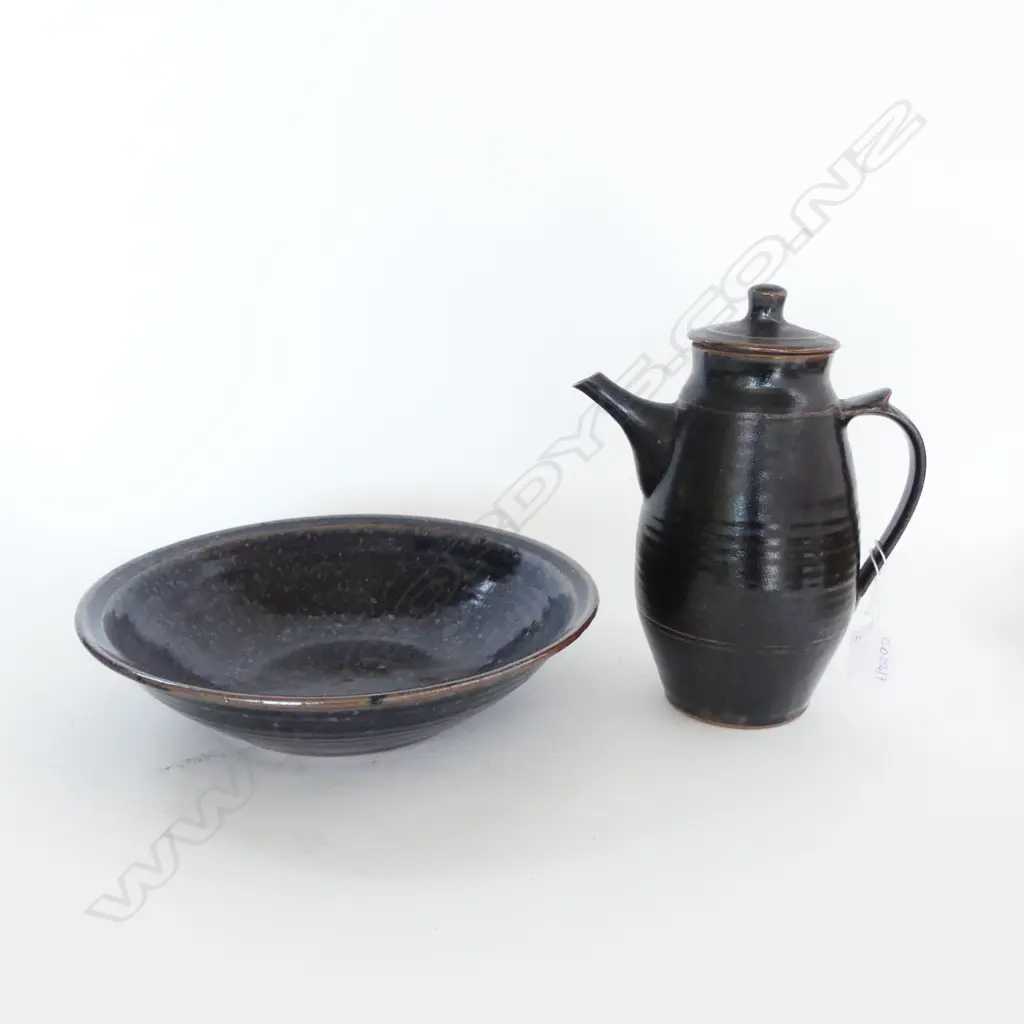 CARRICK OLIVER COFFEE POT H.250mm & BOWL, 305mm dia Image 1++