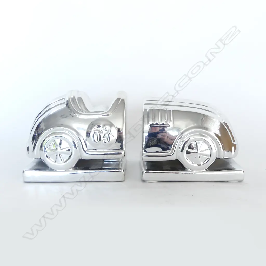 PR BOOKENDS; SILVER CERAMIC VINTAGE CAR H.140mm Image 1++