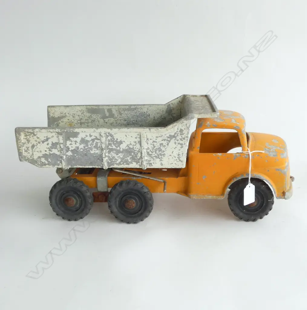 FUN-HO GIANT TIP TRUCK #702 L.470mm Image 1++