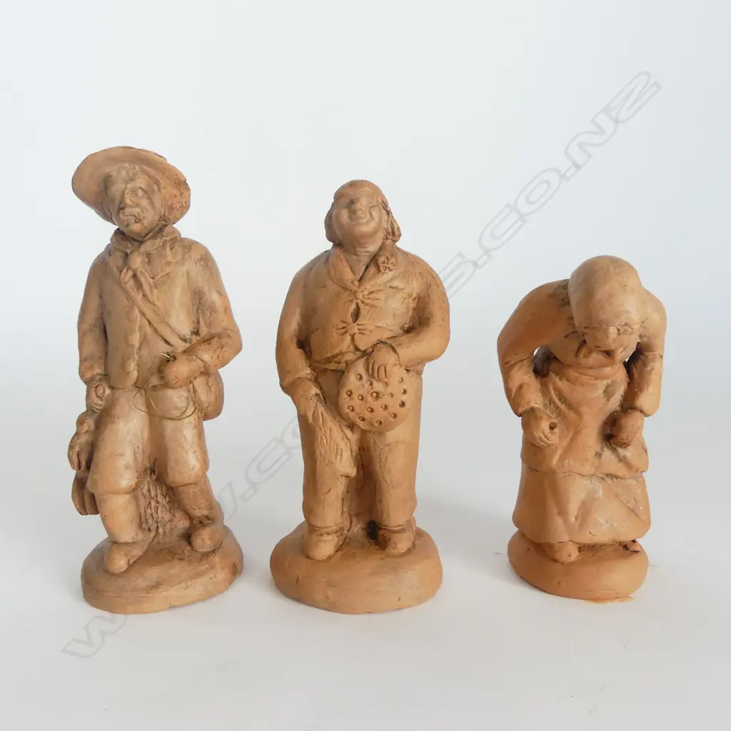 3 'SAINT REMY DE PROVENCE' POTTERY FIGURES  Image 1++