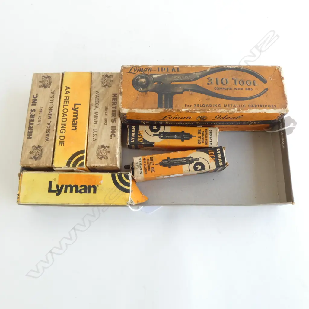 TRAY OF 6 RELOADING TOOLS L120 & BOXED LYMAN 310 TOOL L190MM Image 1++