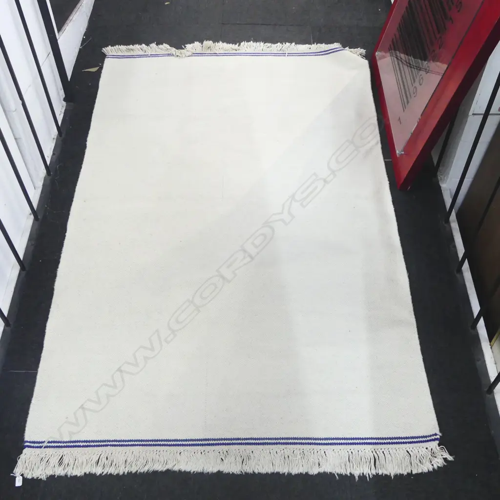 WOOL PILE CREAM RUG  Image 1++