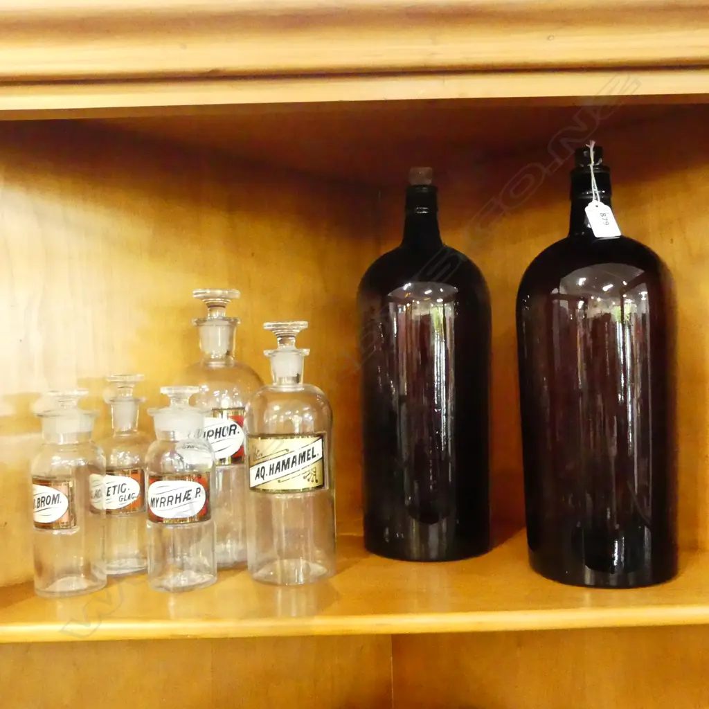 7 VINTAGE PHARMACY BOTTLES H.375mm Image 1++