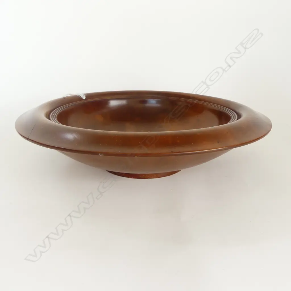 1992 JOHN MCKINVEN ART TURNED BOWL 'HEART KAURI from FOREST RELICS near KIAKOHE' Dia.360mm Image 1++