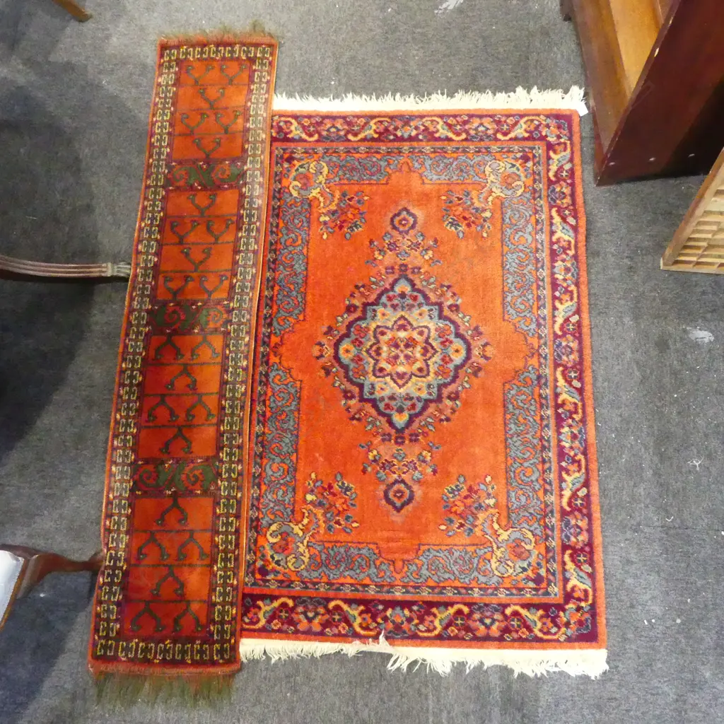 MACHINED RUG 1400x920mm + MACHINED TABLE RUNNER 1700x350mm Image 1++